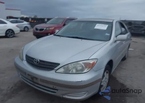 2002 Toyota Camry Le из США, поврежденный, VIN 4T1BE30K92U637795